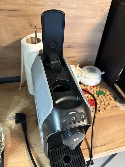 Продавам Кафемашина Tchibo Cafissimo Pure+