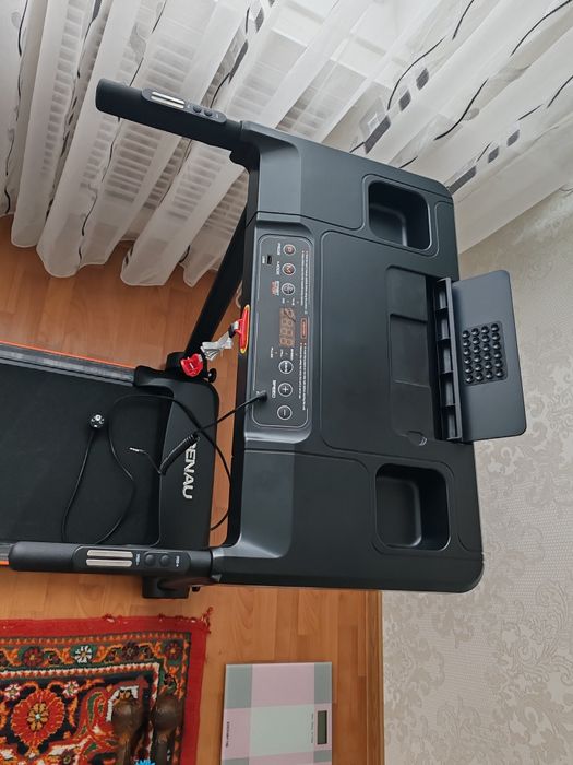 Беговые дорожка  Genau 550