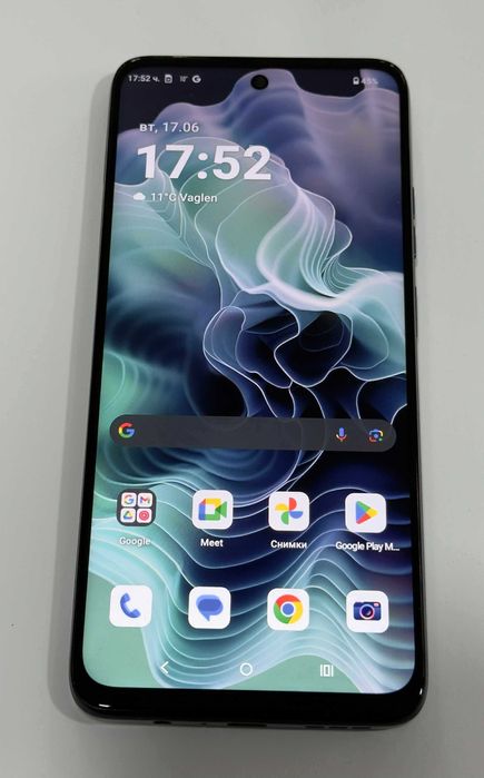 Продавам Motorola Moto G35 5G 256GB 4GB RAM