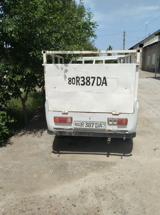 Mashine sotiladi volga gaz 31 10 ishlab chiqarigan yili 2006