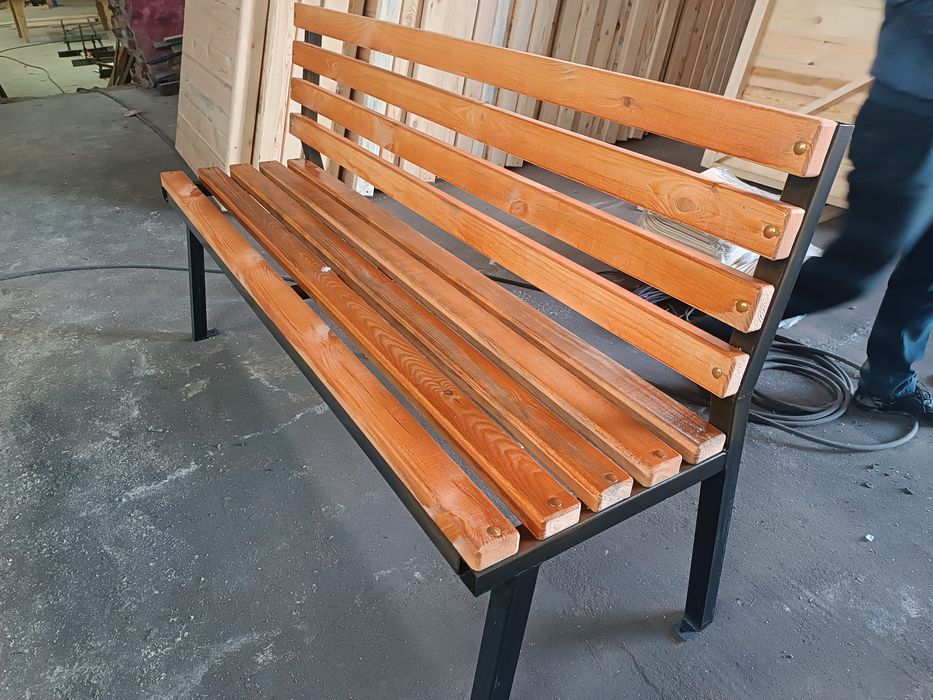 Лавочки со спинкой