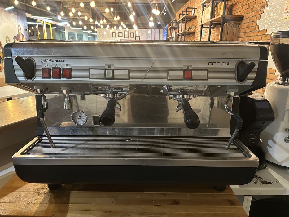 Кофемашинка Nuevo Simonelli Appia 2