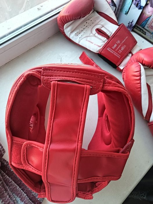 Шлем боксерский wesing