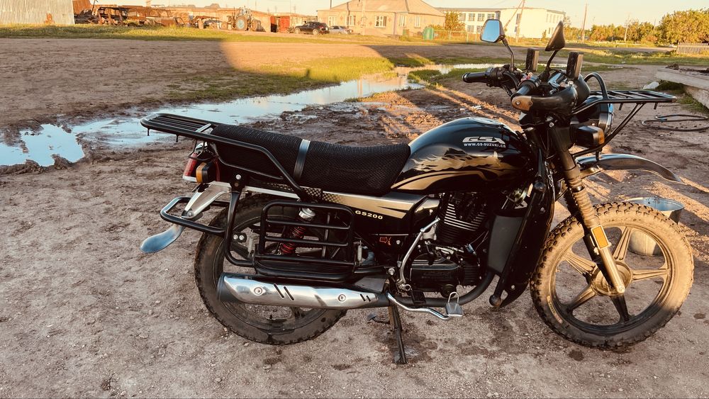 Продам мотоцикл Suzuki 200