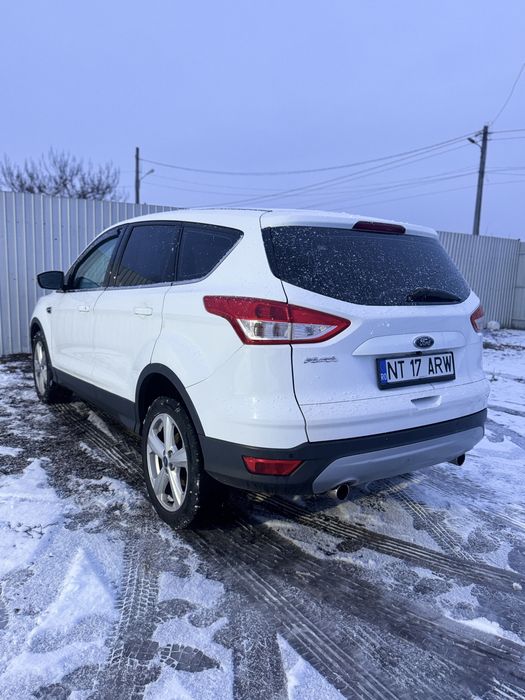 Ford Kuga 2.0 Tdci Euro 5 150 cai 4x4 Cutie Automata an 2015 Buy Back