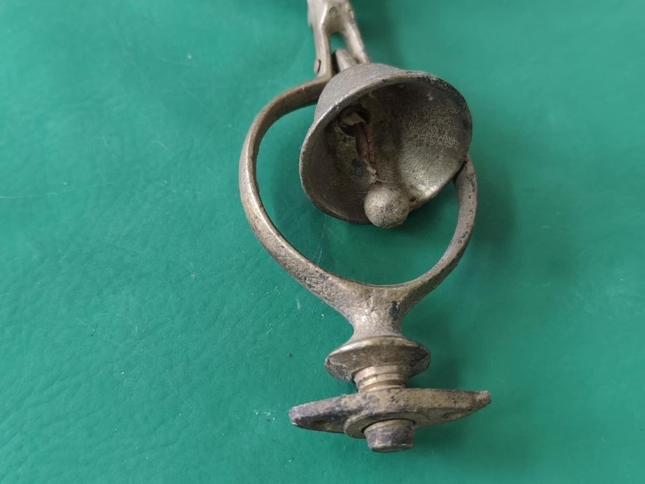 ЗВЪНЧЕ КАМБАНКА НАКИТ ЗА КОН Сбруя Старинна Бронз Орел Апликация