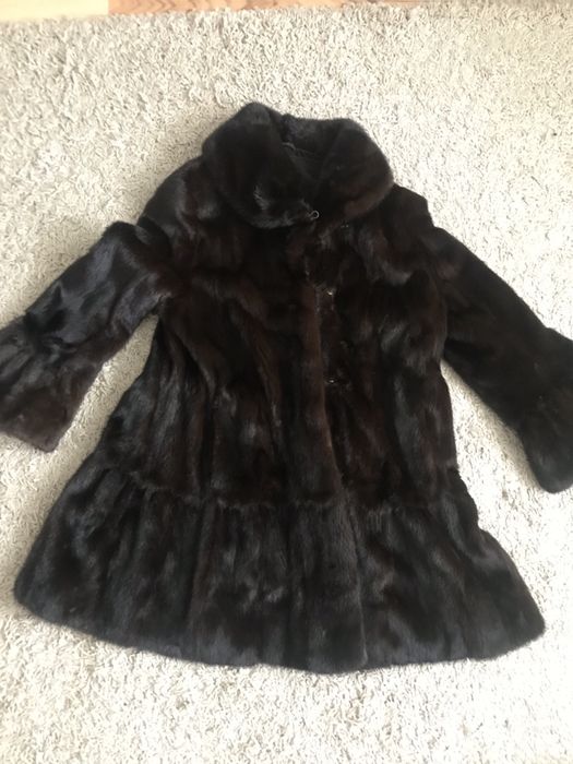 Продам шубу норковую