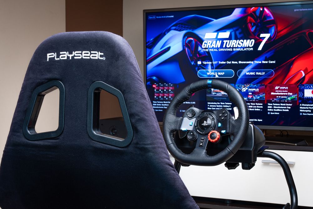 Sim rig Volan + Pedale Logitech G29, Scaun Playseat Challenge