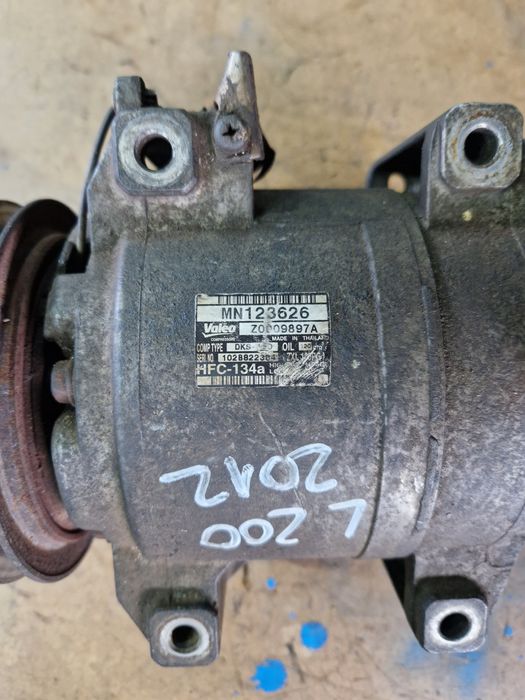 Compresor AC Mitsubishi L200 2.5 2012 cod MN123626