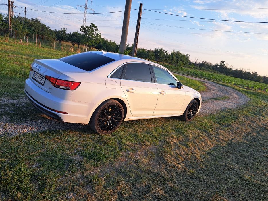 Vând Audi A4 2016 automat