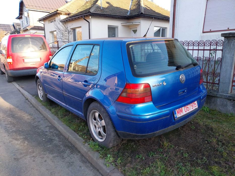 VOLKSWAGEN Golf 2000 — imagine 3