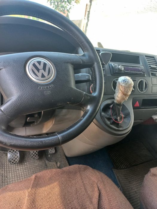 Mașină Volkswagen Transporter