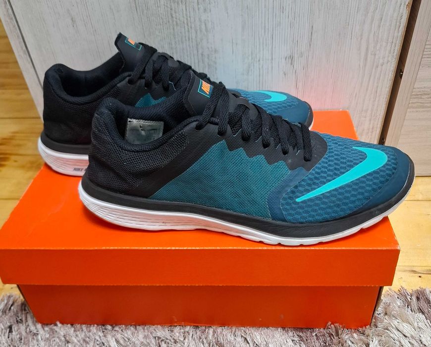 Маратонки найк/nike