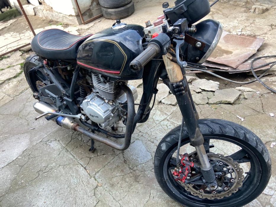 Китайский мотоцикл 200 кубов