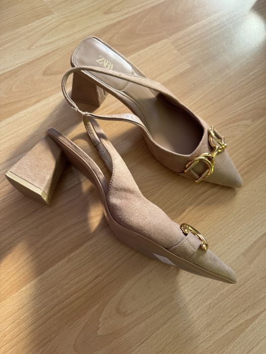 Нови Zara- 38 номер