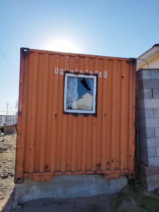 Утеплённый жилой контейнер