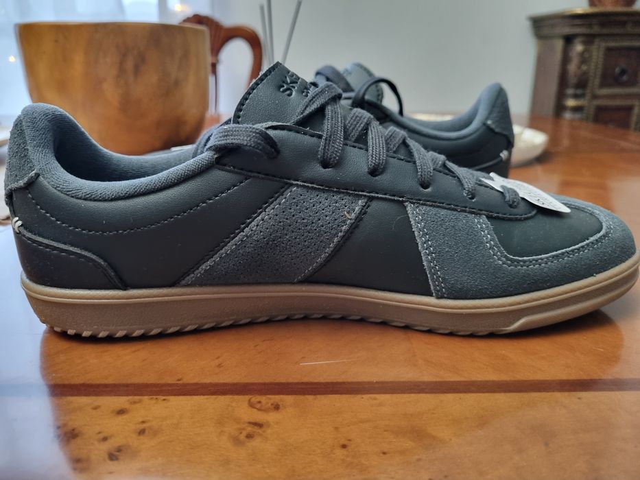 Продам кеды Skechers