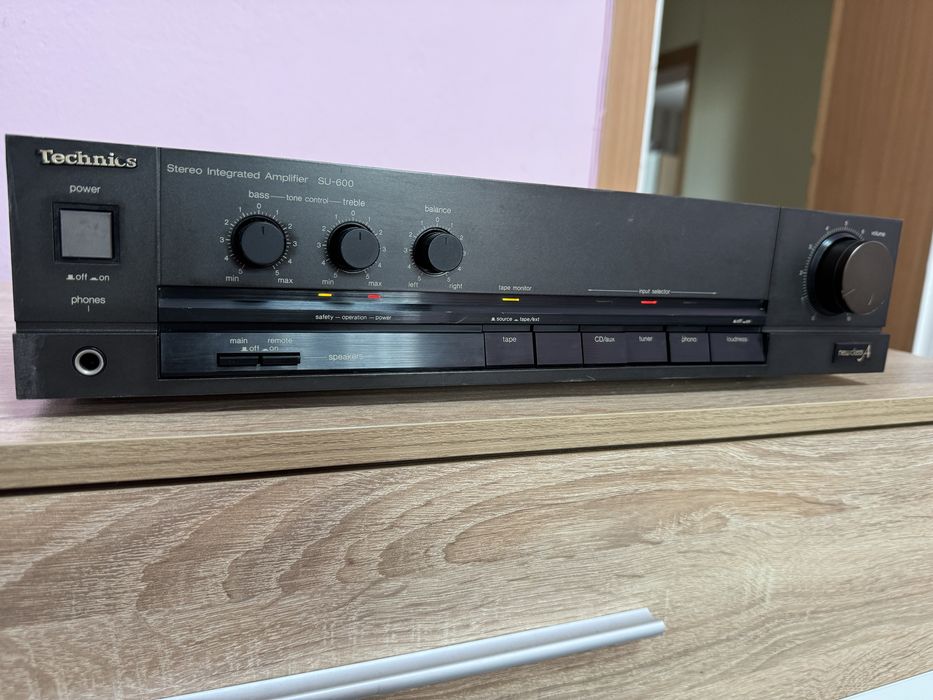 Technics SU-600 стерео усилвател