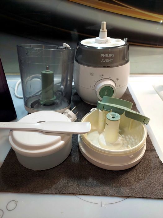 Продавам уред за готвене на пара Philips Avent 4in1
