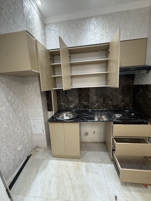 Oshxona uchun sifatli mebelar yasaymiz