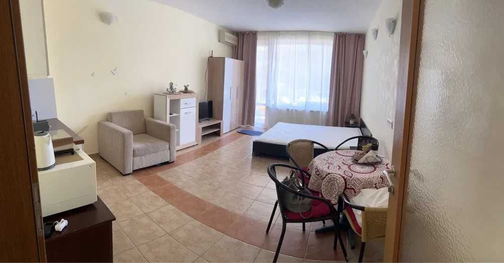 Дава се под наем Двустаен апартамент в Поморие - 60 кв.м за 306 € - Снимка #1