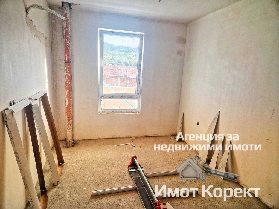 Продава се Тристаен апартамент в Асеновград - 76 кв.м за 1119 €/кв.м - Снимка #3