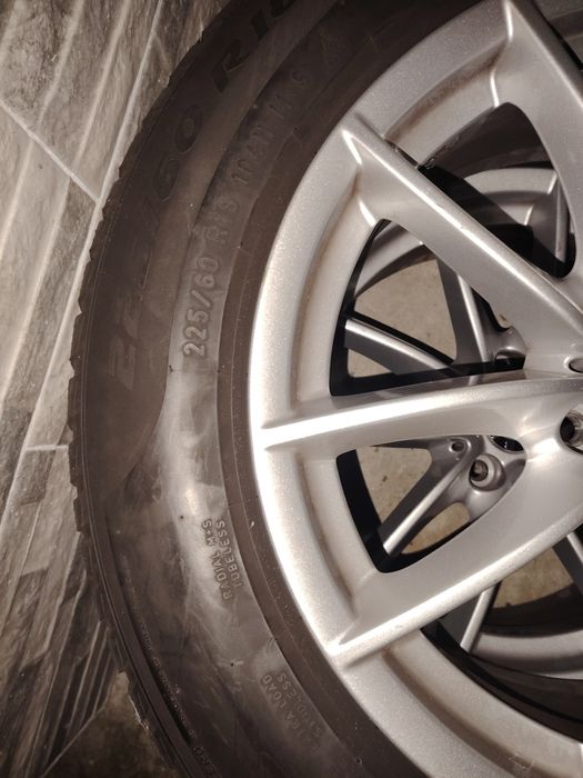 Roti BMW iarna 225.60 r18 pirelli