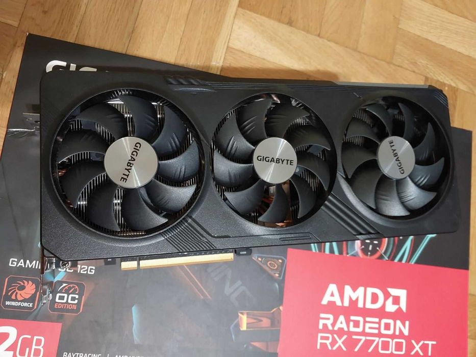Gigabyte RX 7700 XT 12GB Gaming OC