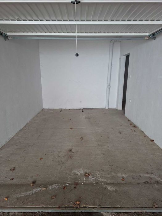 Продава се Гараж / Паркомясто в Търговище, Център - 18 кв.м за 510 €/кв.м - Снимка #4