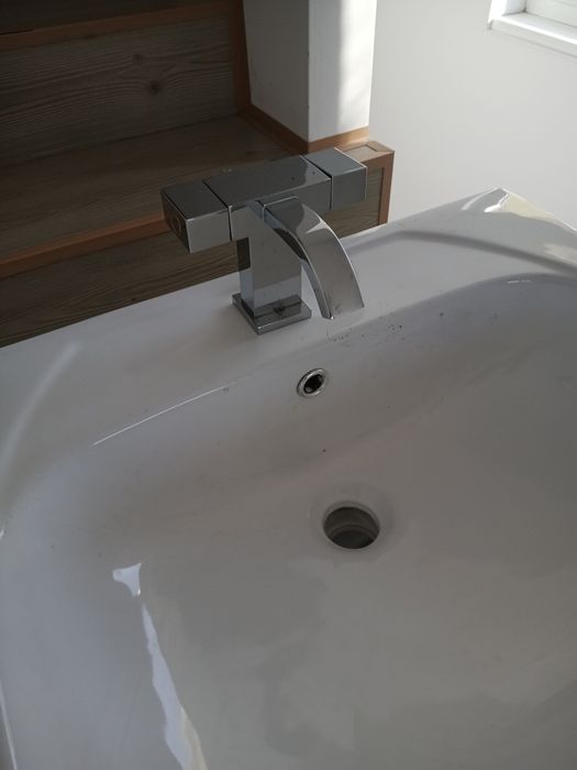 Шкаф за баня нов