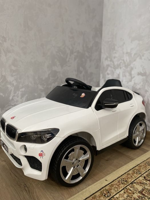 Электромобиль детский