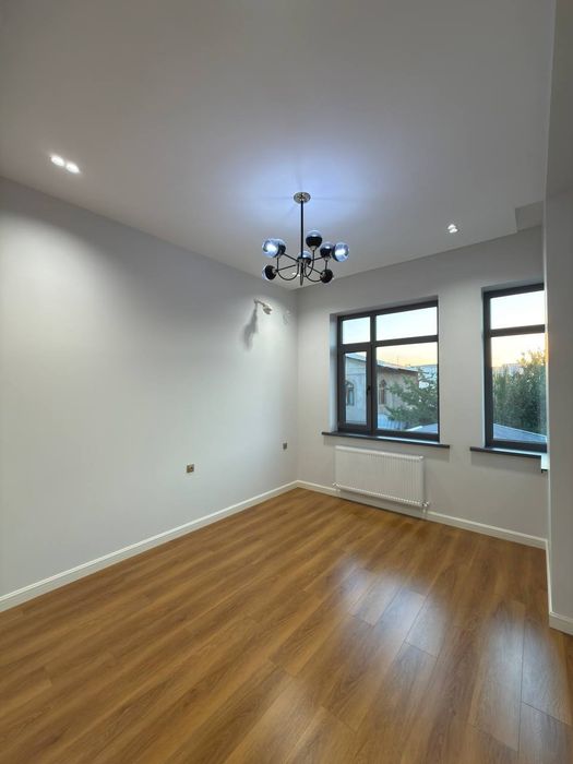 Продается дом 5 комнат, ориентир: Мевазор махалля, 300м²