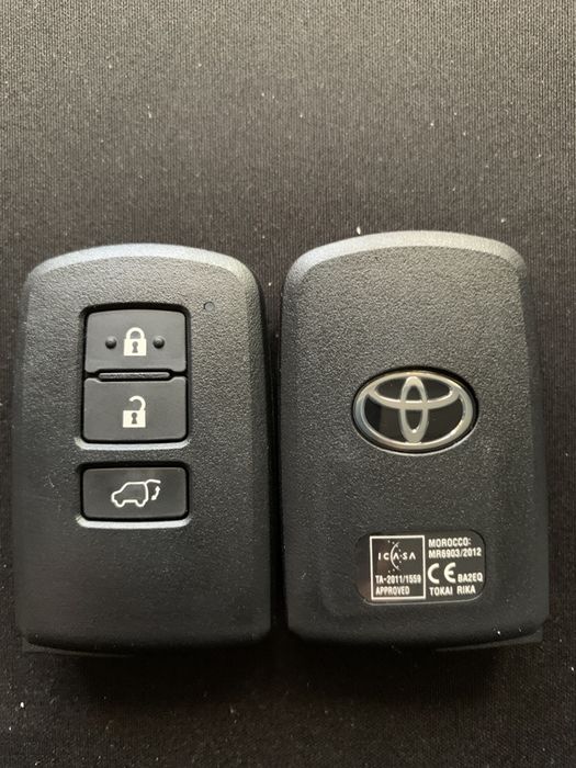 Смарт ключ Тойота RAV4