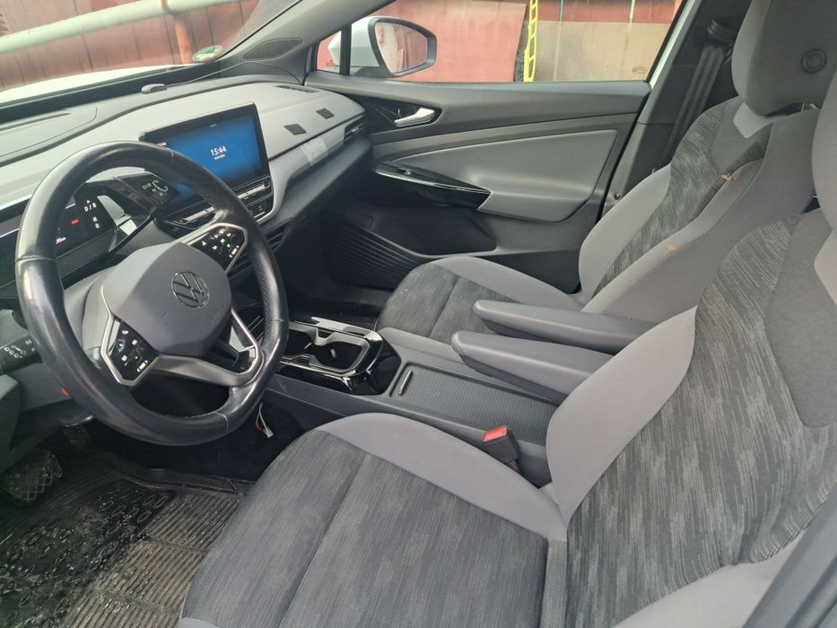 Vând VW ID 4 adus recent.