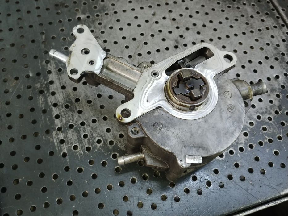 pompa vacuum 1.9 tdi asz audi a3 8l golf 4