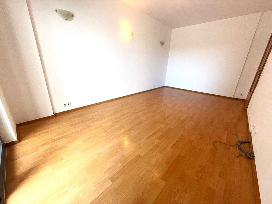 Apartament spatios 2 camere, luminos, balcon 13 mp, complex  Ghica Plaza