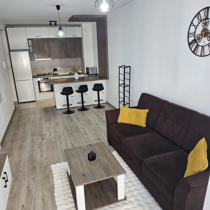 Închiriez apartament în regim hotelier
