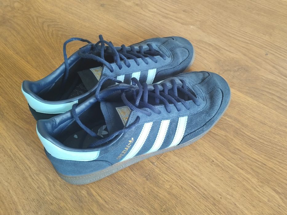 Продавам маратонки Adidas Spezial