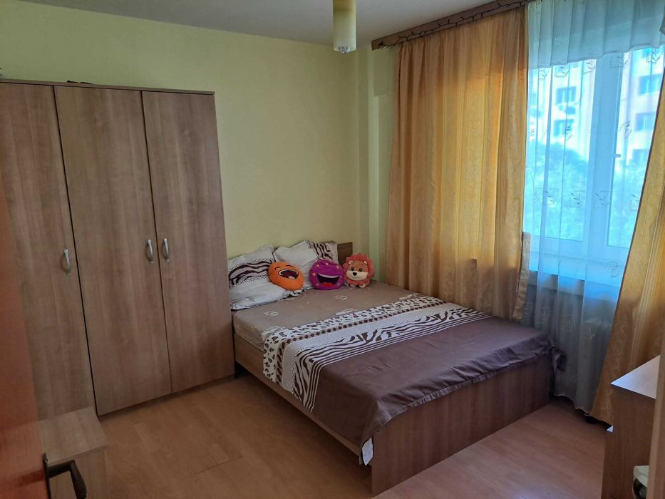 inchiriez apartament 3 camere - mobilat si disponbil imediat