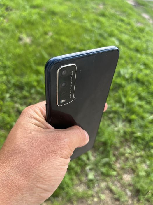 Vivo y 12s 64 GB