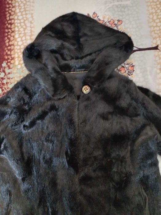 Продам шубу норковую