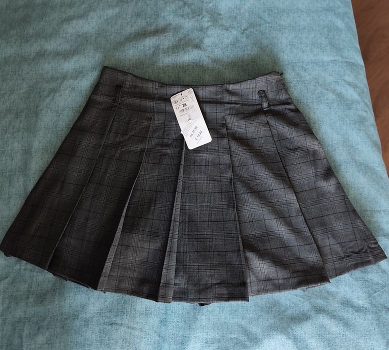 Три броя нови полички