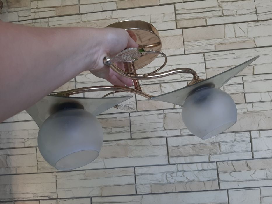 Люстры, плафоны недорого.