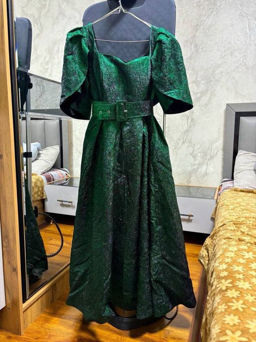 Платье женское вечернее