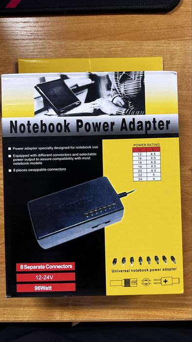 Noutbuk universal zaryadka