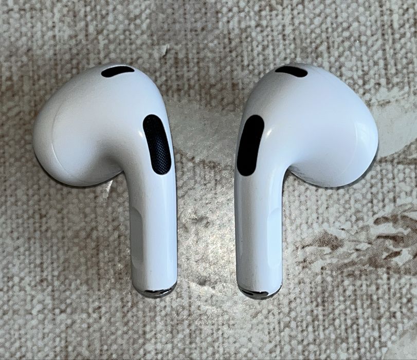 Оригинални слушалки Apple AirPods 3 без зареждащ кейс | without charging case
