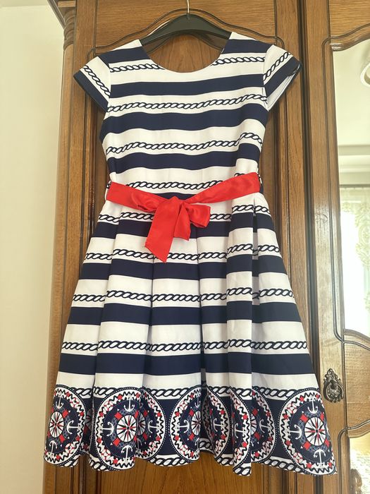 Rochita eleganta fete