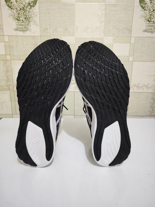 Кроссовки Asics Magic Speed