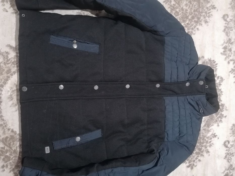 Мъжко яке. Без забележки.