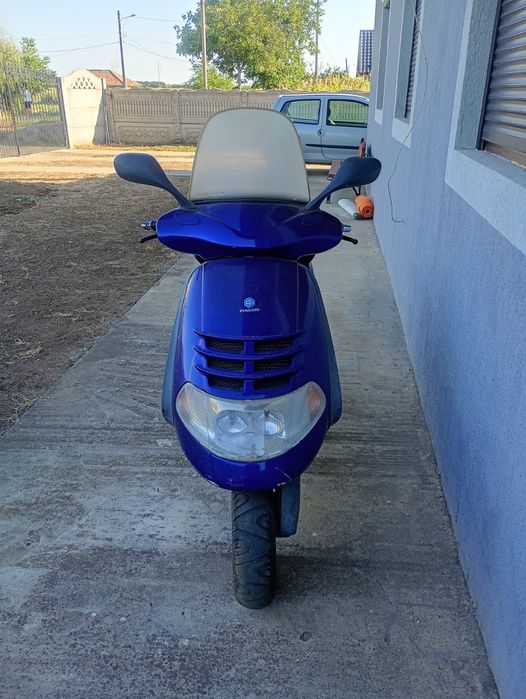 Moto scooter in stare buna